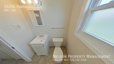 26200 Pinehurst St in Roseville, MI - Building Photo - Building Photo