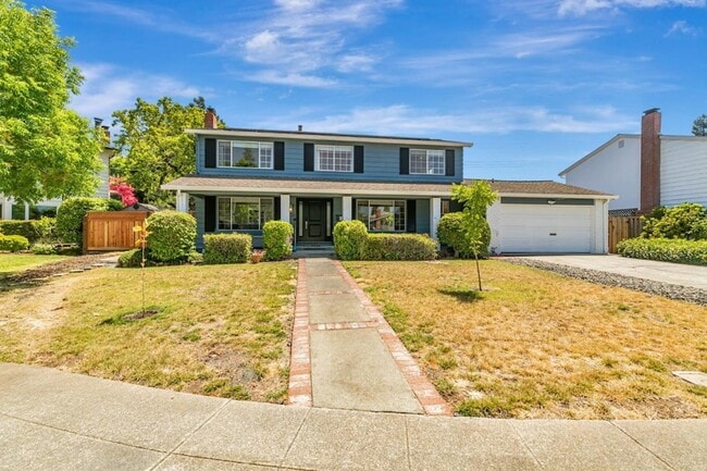 2739 St Giles Ln in Mountain View, CA - Building Photo - Building Photo
