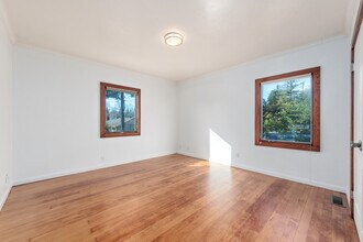 570 Okeefe St in Menlo Park, CA - Building Photo - Building Photo