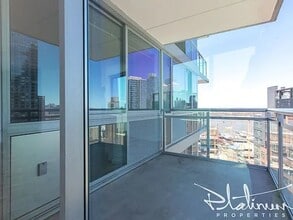 505 W 37th St in New York, NY - Foto de edificio - Building Photo