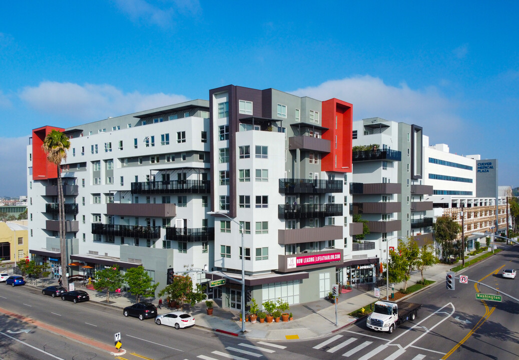 Harlow in Culver City, CA - Building Photo