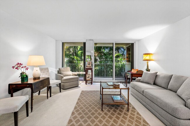 223 Atlantic Ave in Palm Beach, FL - Building Photo - Building Photo