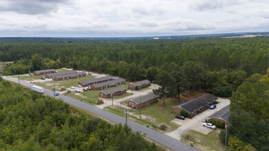 6043 Charles Ave in Fayetteville, NC - Building Photo - Building Photo