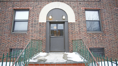 7301 17th Ave in Brooklyn, NY - Building Photo - Building Photo