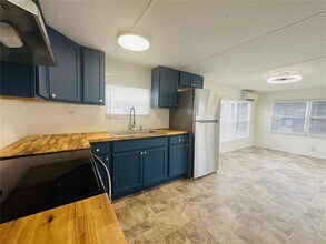 550 Woodpecker Pike in Winter Haven, FL - Foto de edificio - Building Photo