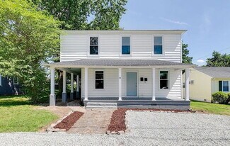 9 S Fern Ave in Highland Springs, VA - Building Photo