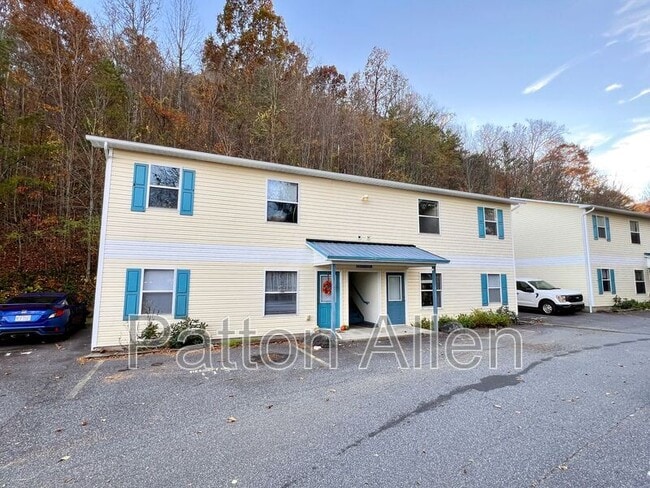 property at 121 Citadel Dr