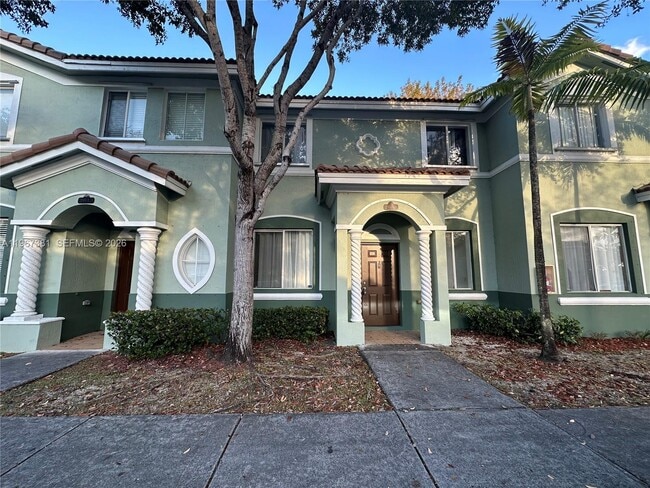 property at 2615 SE 15th Pl