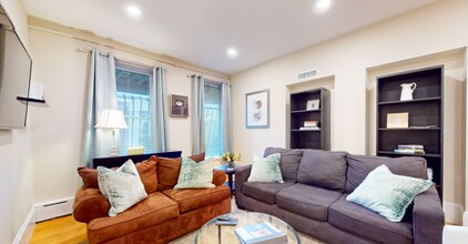 290 Beacon St, Unit 3 in Boston, MA - Foto de edificio - Building Photo