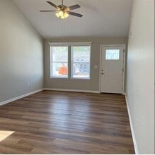 129 SW 145th Rd in Warrensburg, MO - Building Photo - Building Photo