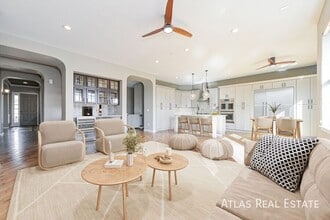 6242 S Oak Hill Ct in Aurora, CO - Building Photo - Building Photo