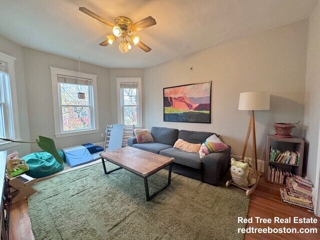 66 Williams St, Unit 3 in Boston, MA - Foto de edificio