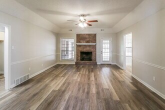 5044 Brooksbank Cove S in Memphis, TN - Building Photo - Building Photo