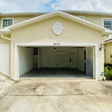 4052 Alan Dr in Largo, FL - Building Photo - Building Photo
