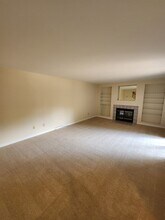 246 Brookberry Cir in Chapel Hill, NC - Building Photo - Building Photo