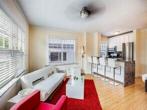 1611 Michigan Ave in Miami Beach, FL - Building Photo - Building Photo