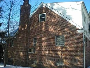 60 Longue Vue Ave, Unit 2 in North Providence, RI - Building Photo - Building Photo