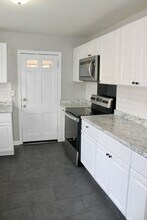 630 W 38th St in Savannah, GA - Building Photo - Building Photo