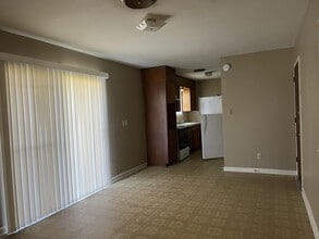 1105 Pine Dr in Killeen, TX - Building Photo - Building Photo