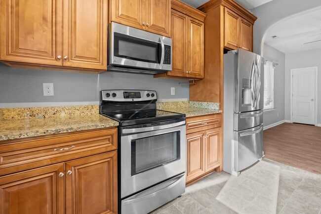 27 Diamond Ave in Chesapeake, VA - Building Photo - Building Photo