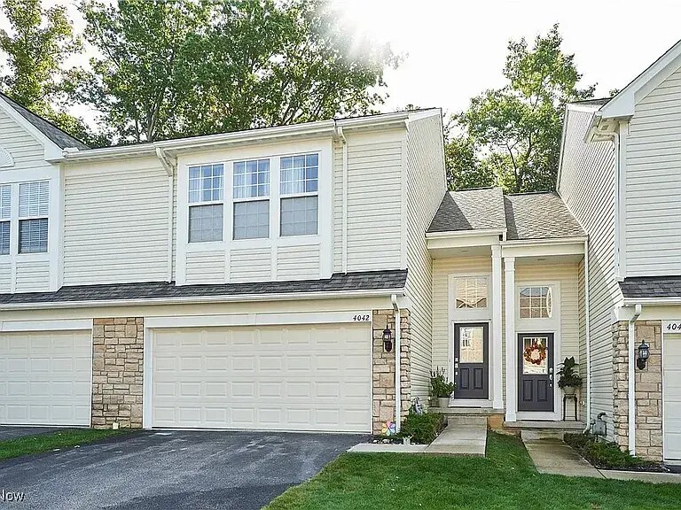 4042 Gardiner Run in Akron, OH - Building Photo