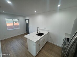 16656 Horace St, Unit B in Los Angeles, CA - Building Photo - Building Photo