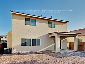 1204 Bistro Bay Ave, Unit 1721 in North Las Vegas, NV - Building Photo - Building Photo