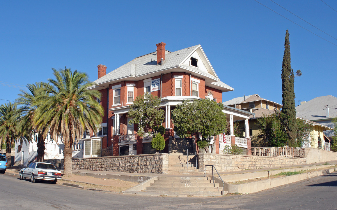 1201 N El Paso St in El Paso, TX - Building Photo