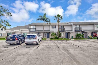1506 Wharf Ln in Greenacres, FL - Building Photo - Building Photo