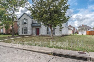 401 Buffalo Creek Dr in Desoto, TX - Building Photo - Building Photo