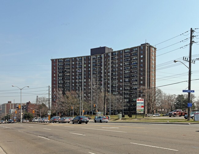 Scarborough Golf Apartments