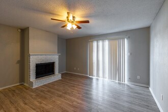 Shepherd Lane Apartments in Balch Springs, TX - Foto de edificio - Interior Photo