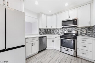 47 Rutgers Dr in Newark, NJ - Building Photo - Building Photo