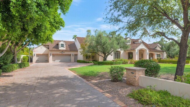 6248 E Montecito Ave in Scottsdale, AZ - Building Photo - Building Photo