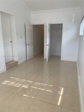 1130 SW 73rd Ave in Miami, FL - Building Photo - Building Photo
