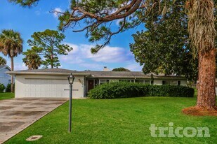 1006 Barton Blvd in Rockledge, FL - Building Photo