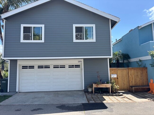 property at 32952 Paseo Del Lucero