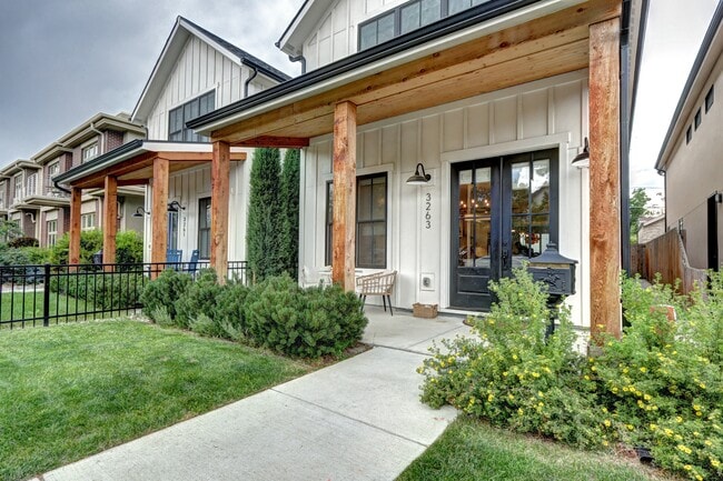 3263 Perry St in Denver, CO - Foto de edificio - Building Photo