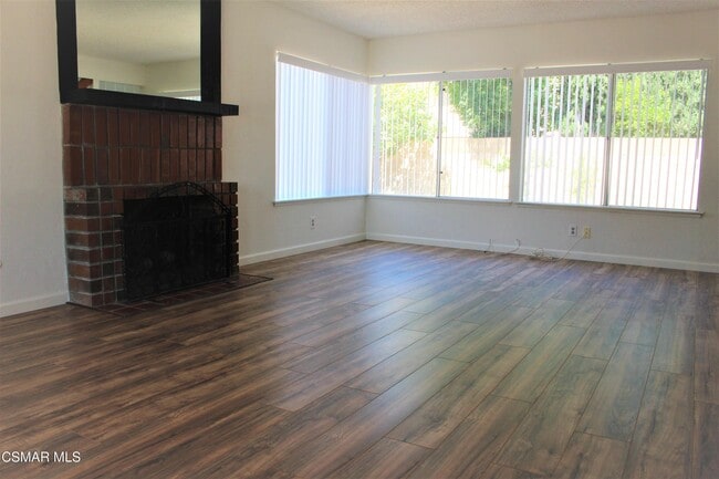 1909 Bardet Pl in Simi Valley, CA - Building Photo - Building Photo