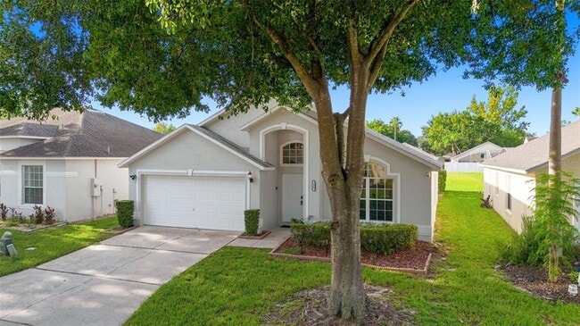 property at 334 Grosvenor Loop