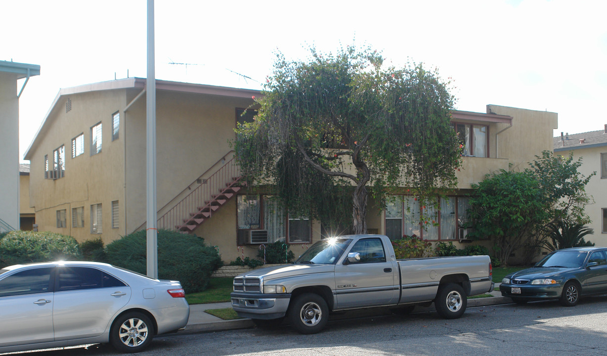 270 E Orlando Way in Covina, CA - Building Photo