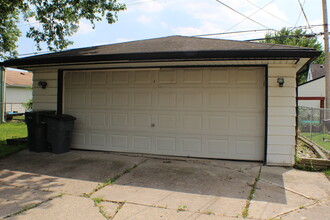 23314 Deziel St in St. Clair Shores, MI - Building Photo - Building Photo