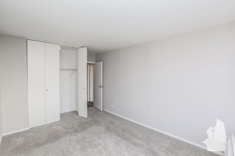 4334 N Hazel St in Chicago, IL - Foto de edificio - Building Photo