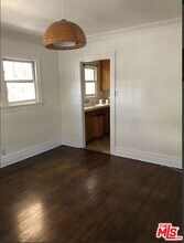 1850 Rodney Dr in Los Angeles, CA - Building Photo - Building Photo