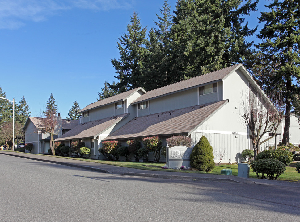 Heritage Condominiums in Federal Way, WA - Foto de edificio