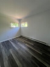 649 Scherger Ave in East Patchogue, NY - Building Photo - Building Photo