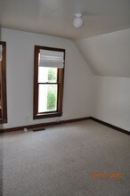 524 McLane Ave in Morgantown, WV - Foto de edificio - Building Photo