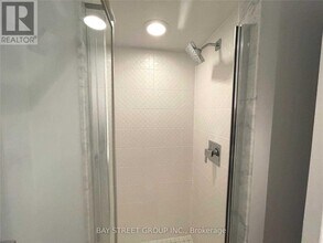 125 Western Battery Rd in Toronto, ON - Building Photo - Building Photo