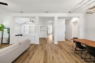 624 Mossycup Oak Dr in Plano, TX - Building Photo - Building Photo