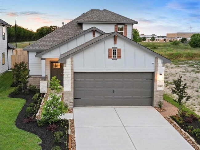property at 1023 Bluebonnet Trl